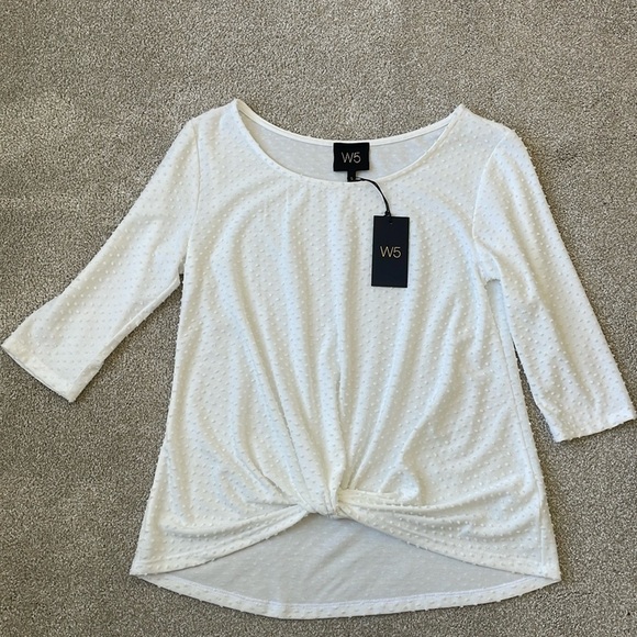 W5 Brand-  Front Knot shirt - White - Swiss Dots - Women size small NWT - Picture 1 of 9